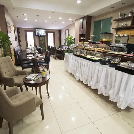 公寓式酒店 坤巴利套房酒店 3*