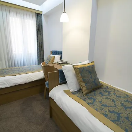 Hotel apartamentowy Cumbali 2*