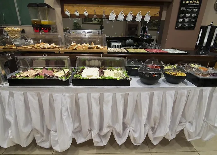 Cumbali מלון דירות 3*