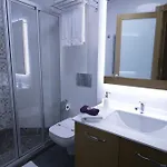 坤巴利套房酒店